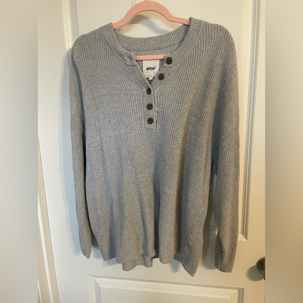 Aerie knit grey henley top with buttons size medium